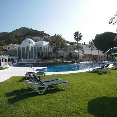 Villas-capistrano * Nerja